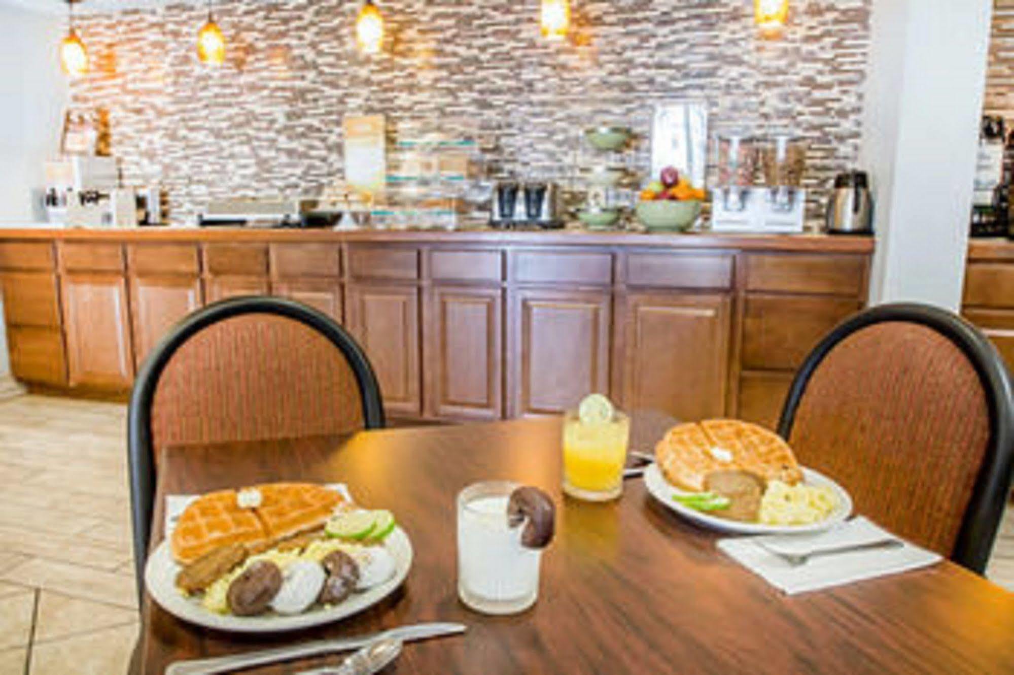 Quality Inn Us65 & E Battlefield Rd Springfield Extérieur photo